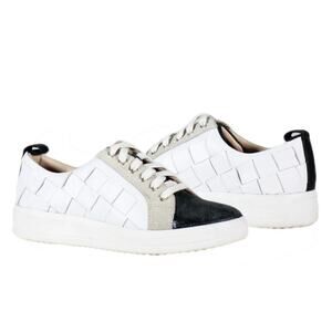 NWT Diba True Yuliana Leather  Sneaker Size 9.5